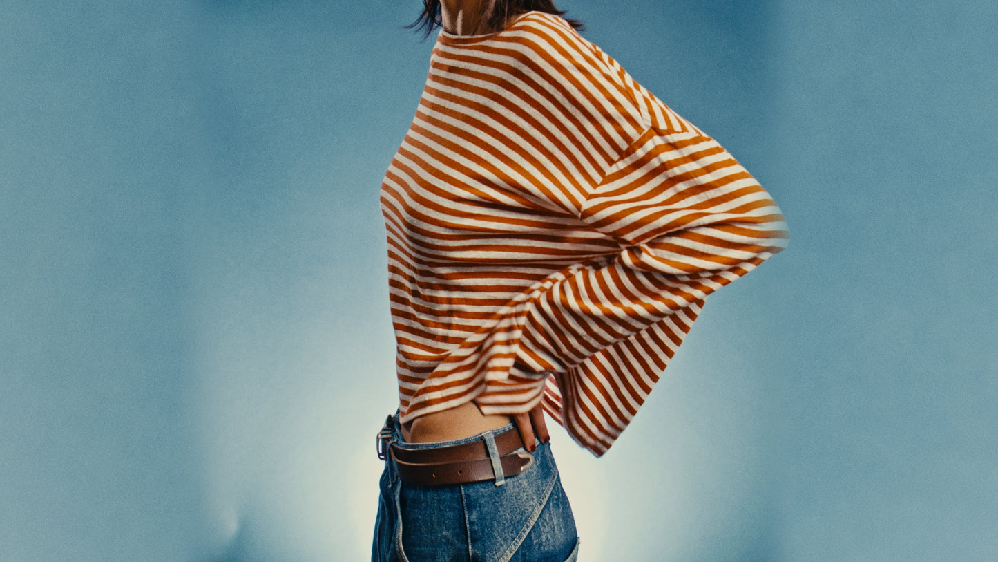 BYLINE LINEN SHIRT IN MIDNIGHT RED