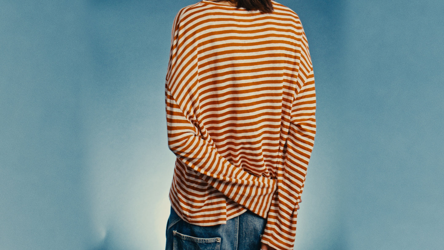 BYLINE LINEN SHIRT IN MIDNIGHT RED